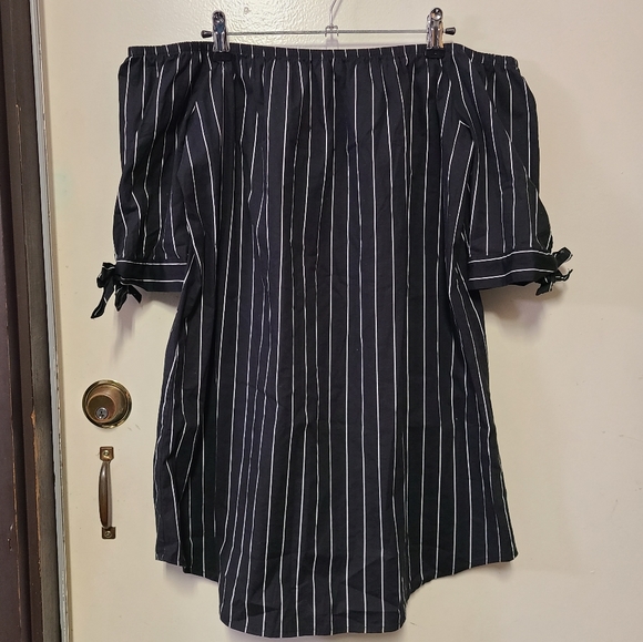 Striped off the shoulder Bluenotes mini dress - Picture 3 of 5